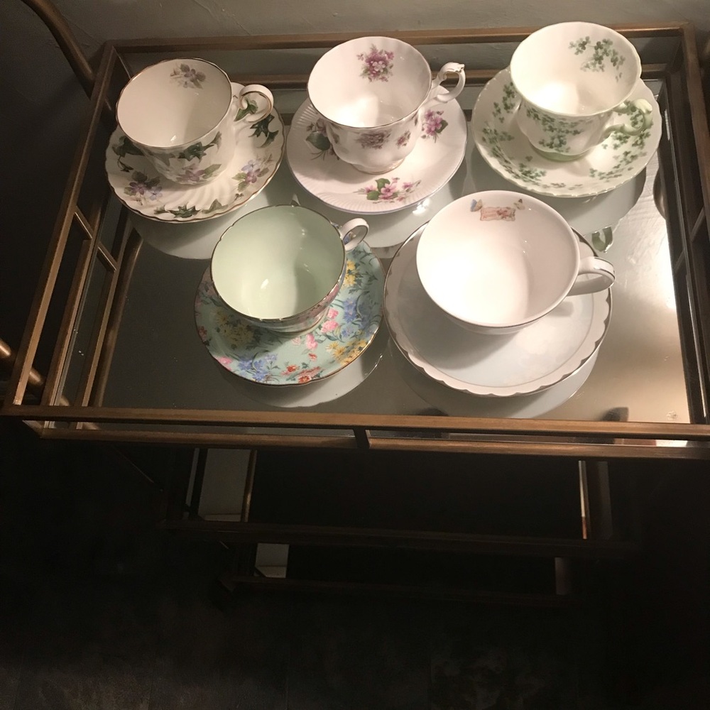 White and Green Vintage Drinkware Set